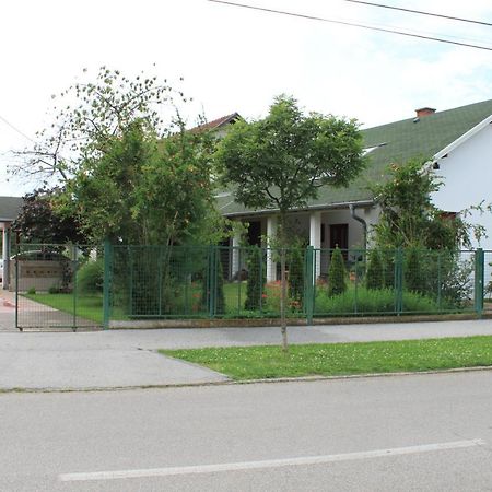 Boulevard Garden House - Free And Save Parking In The Locked Yard Ćuprija 외부 사진